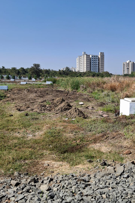 Affordable plots with clear legal titles and prime locations